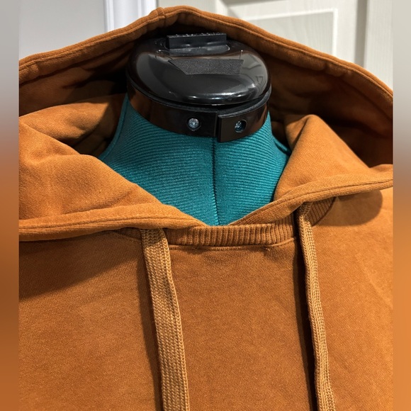 Halara cropped sweatshirt with removable hood - Picture 8 of 16